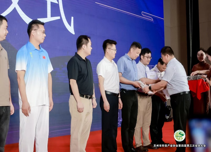 1688533758305097.png 1.png